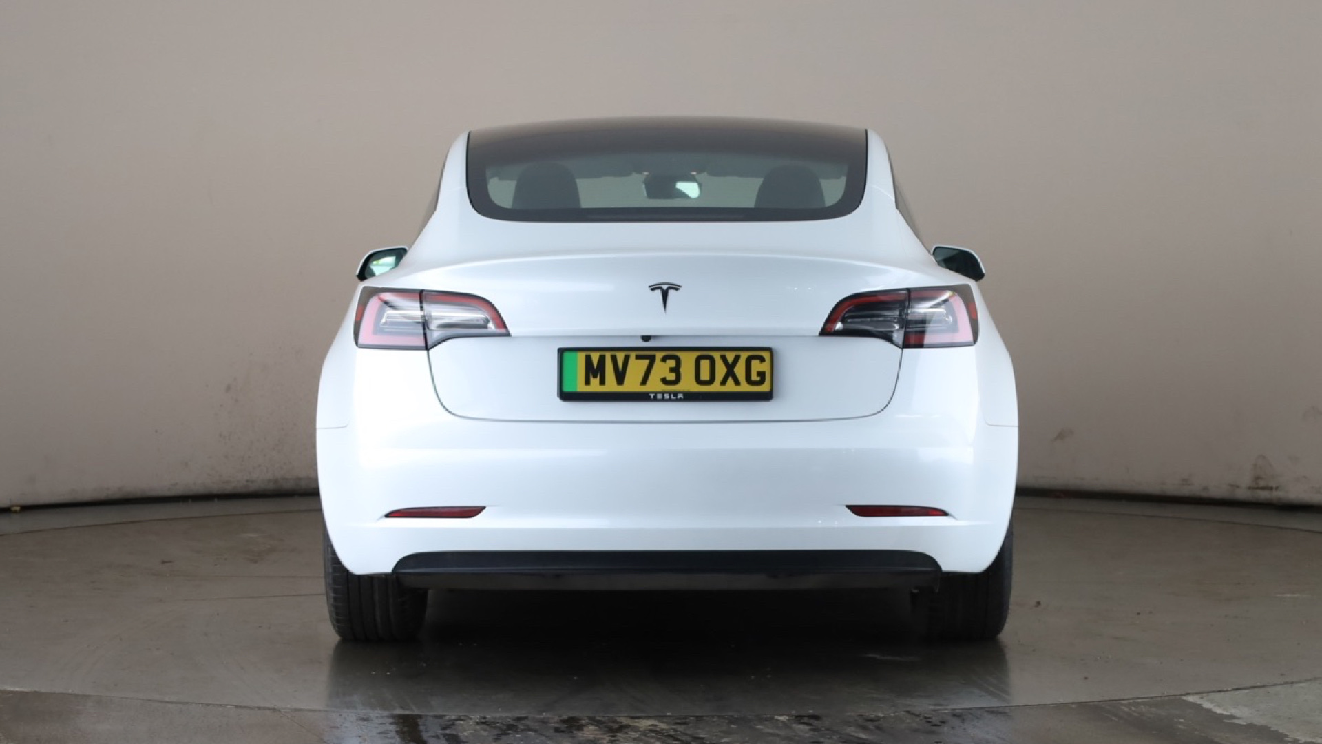 4020861 Long Range RWD 4dr Auto