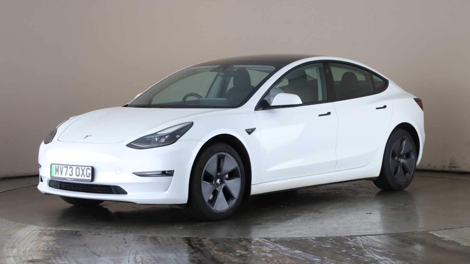Tesla Model 3 Saloon Long Range RWD 4dr Auto