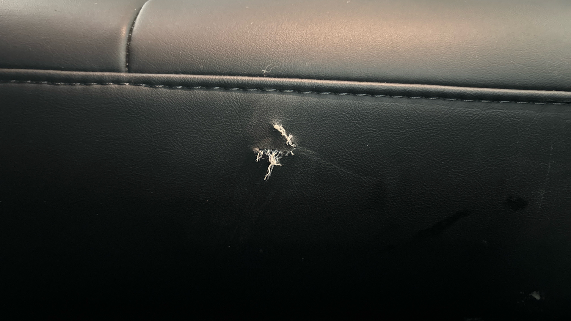 4020861 Long Range RWD 4dr Auto