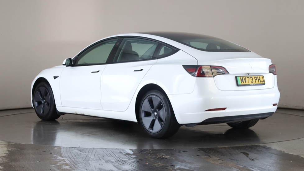 Tesla Model 3 Image 3