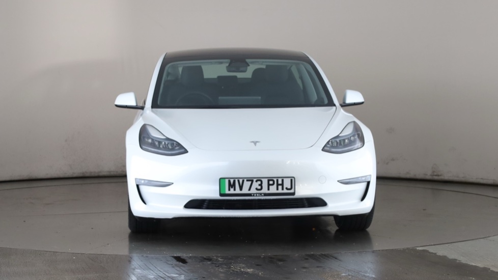 Tesla Model 3 Image 8