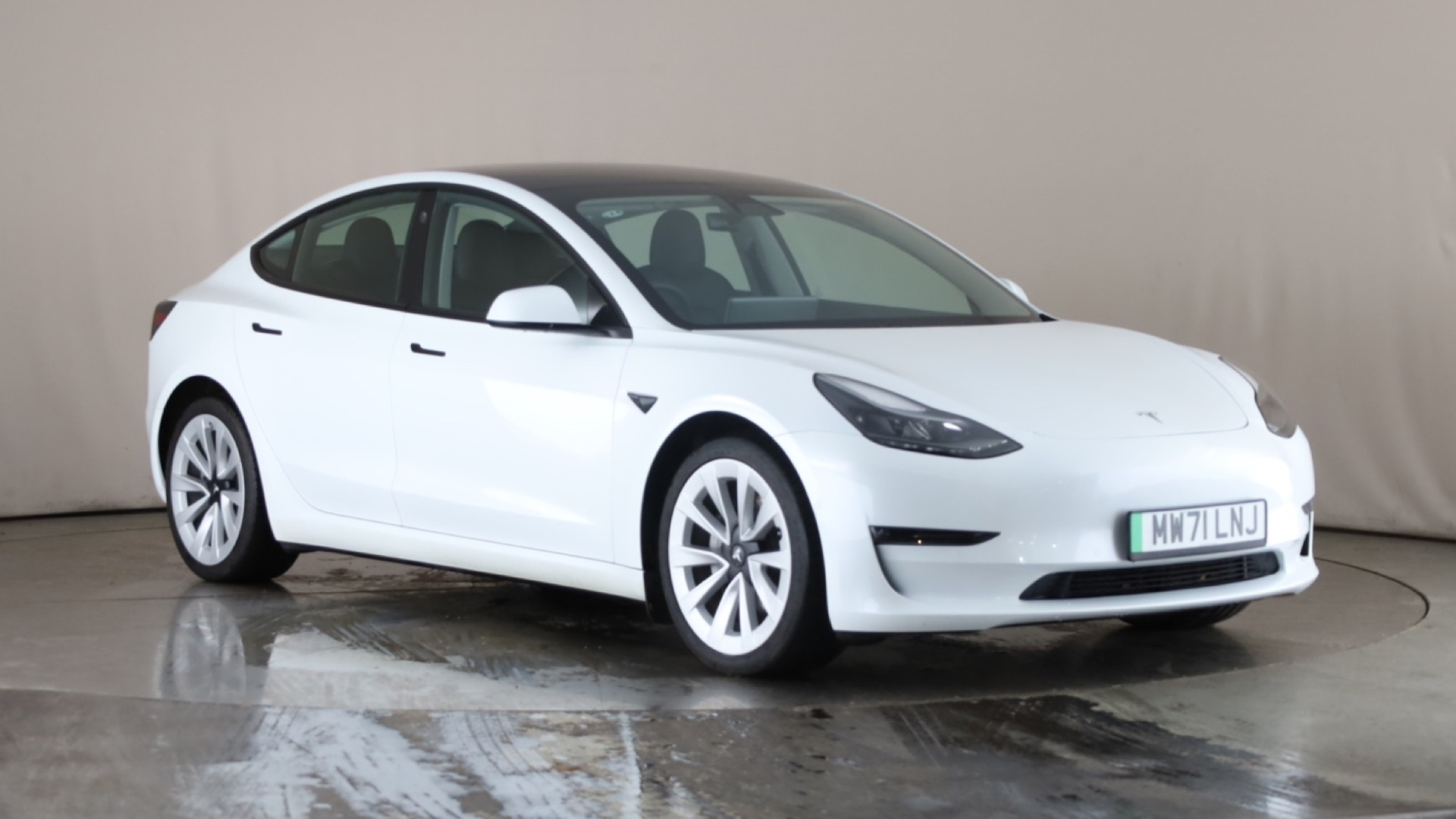 4027574 Long Range AWD 4dr Auto