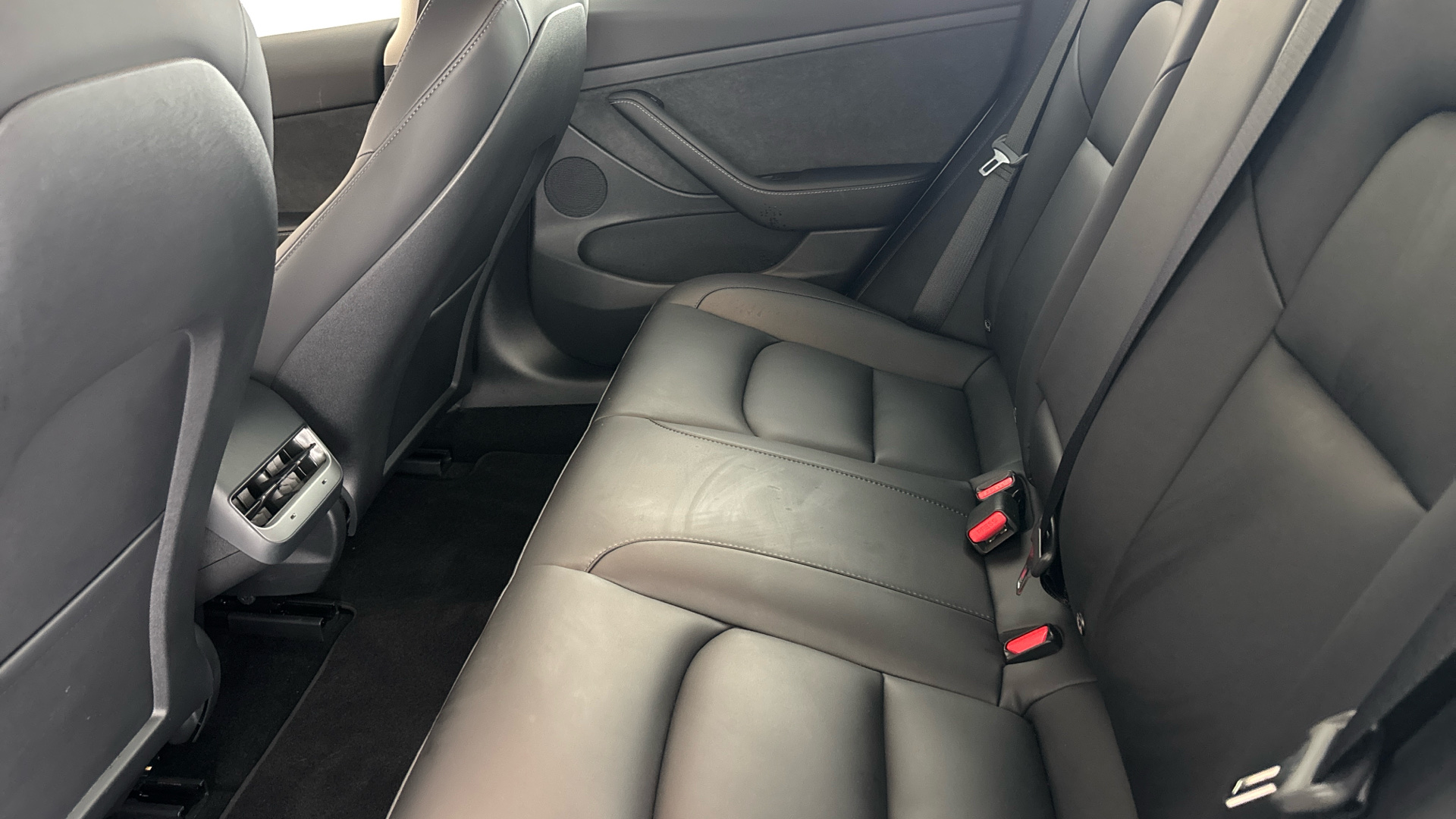 4027574 Long Range AWD 4dr Auto