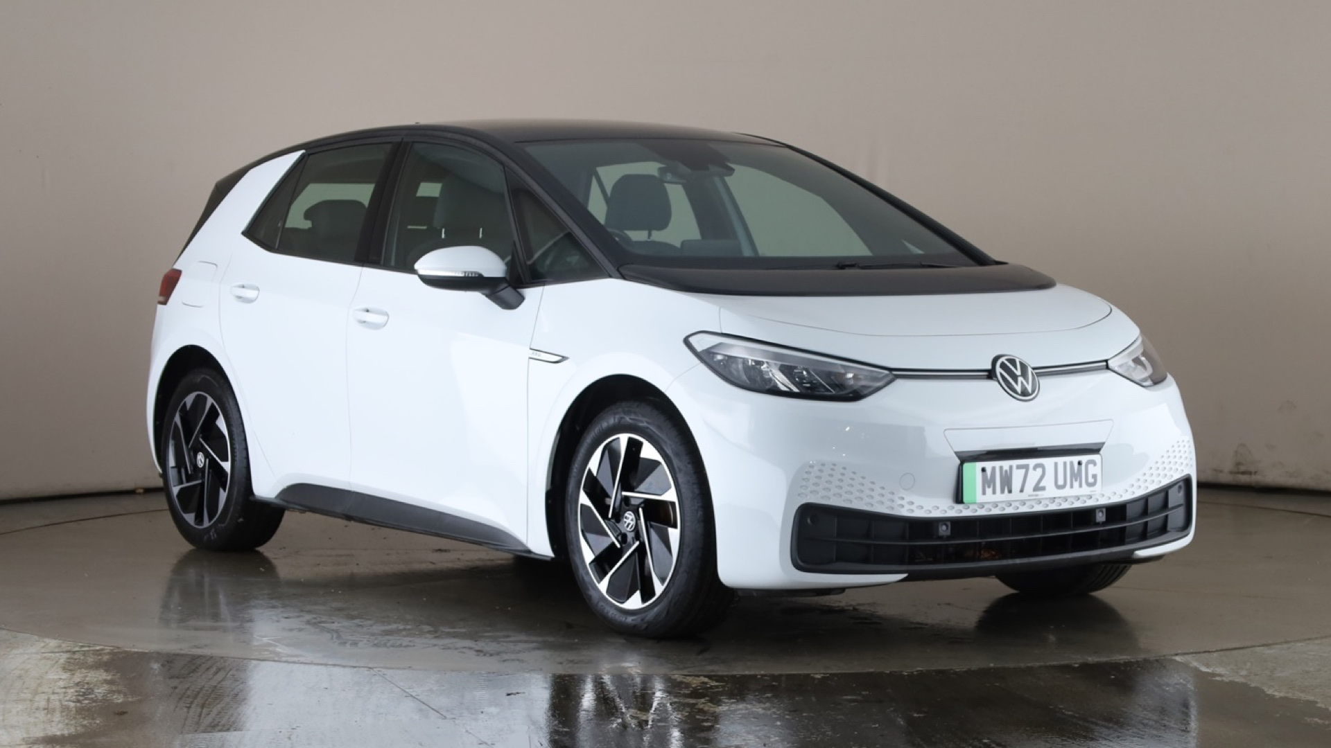 4020862 150kW Life Pro Performance 58kWh 5dr Auto