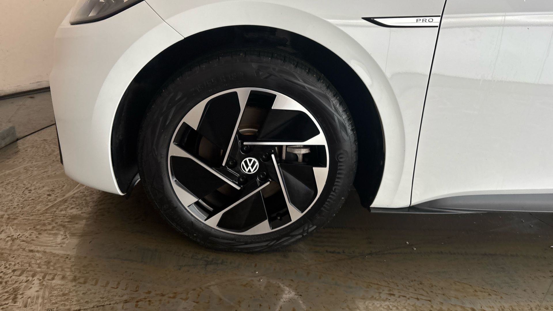 4020862 150kW Life Pro Performance 58kWh 5dr Auto