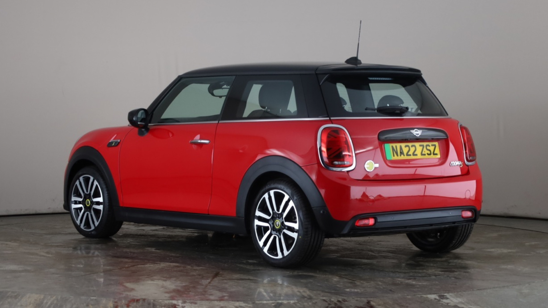 4027435 135kW Cooper S Level 2 33kWh 3dr Auto