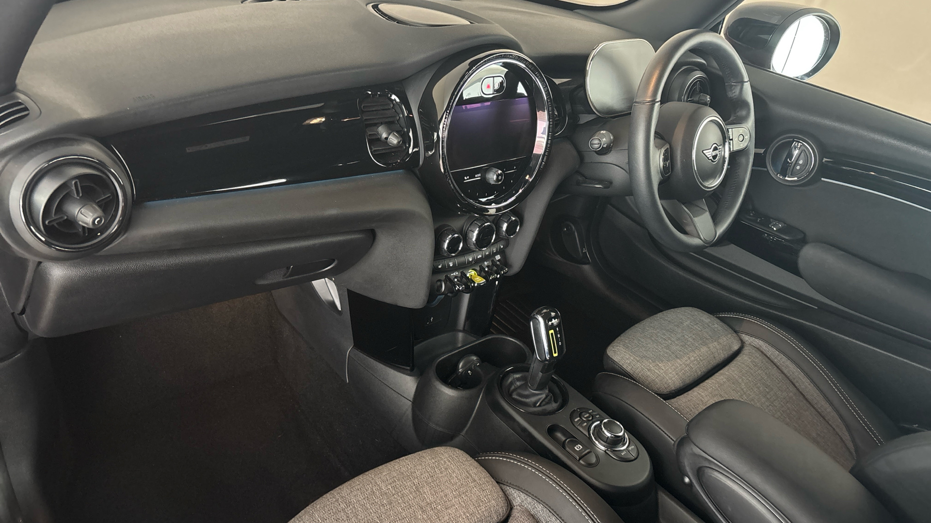 4027435 135kW Cooper S Level 2 33kWh 3dr Auto