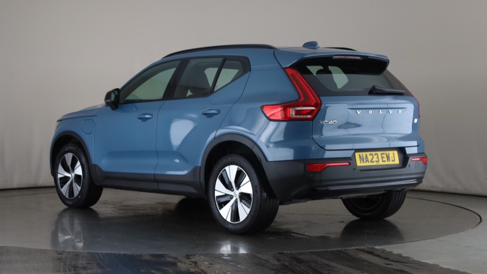 VOLVO XC40 Image 3