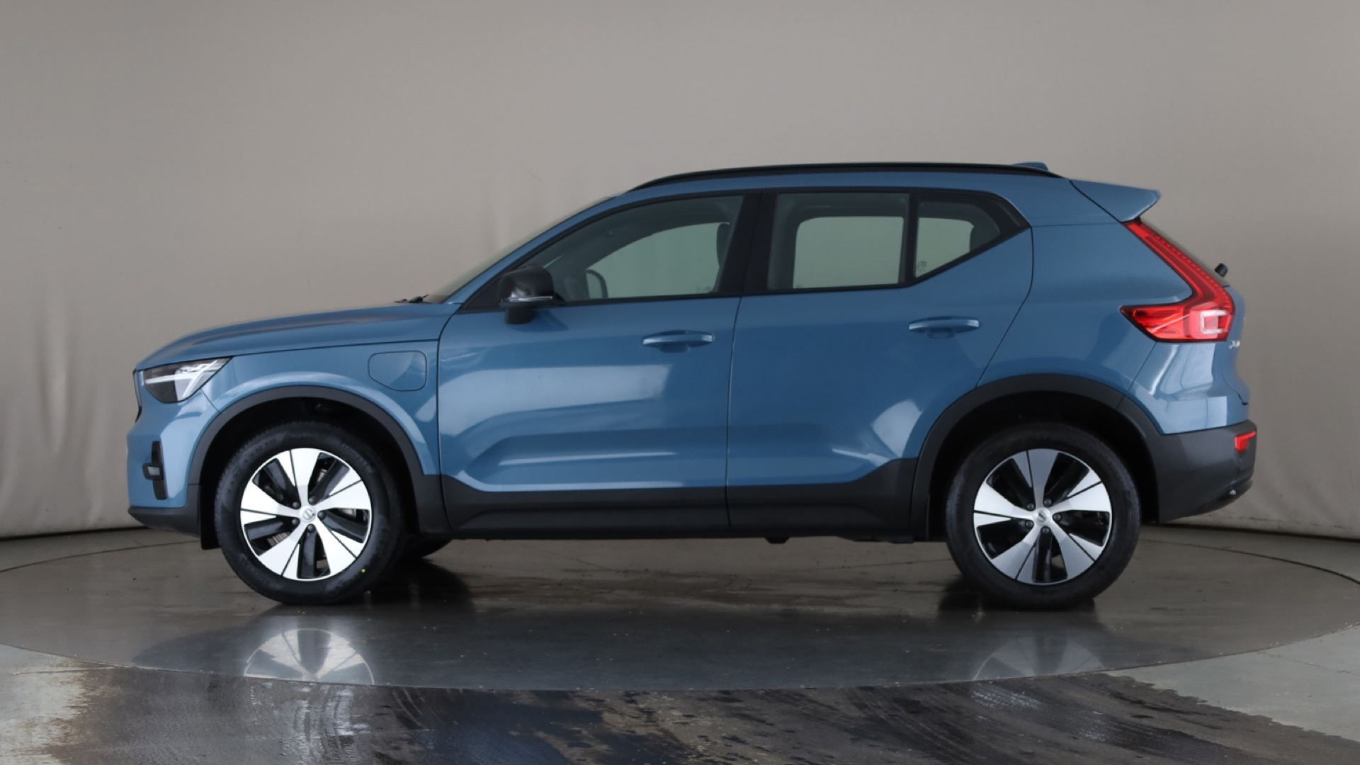 1.5 T4 Recharge PHEV Plus Dark 5dr Auto