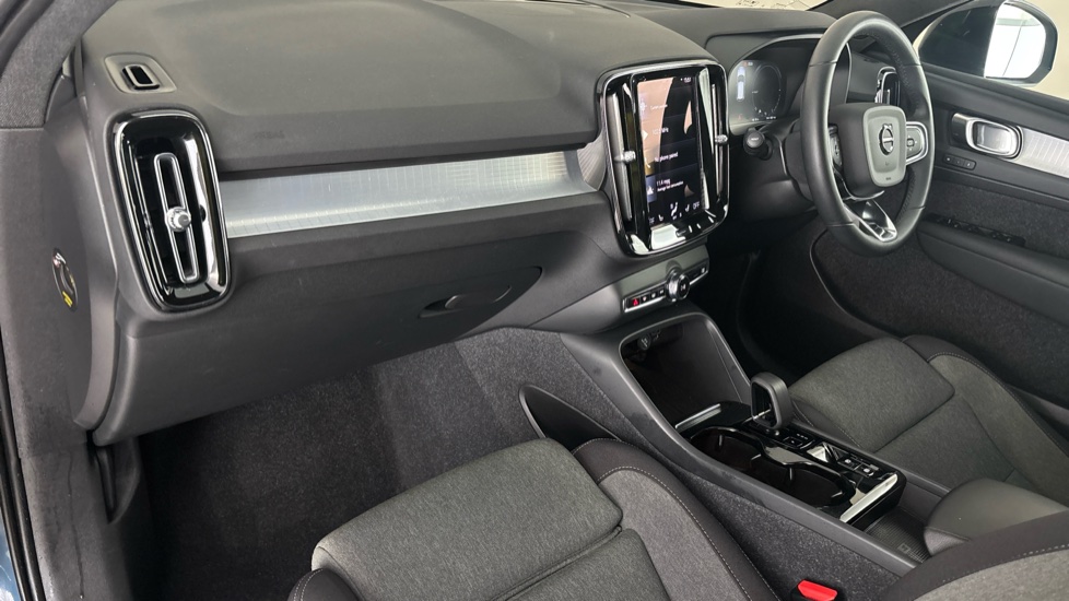 VOLVO XC40 Image 10