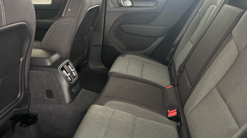VOLVO XC40 Image 14