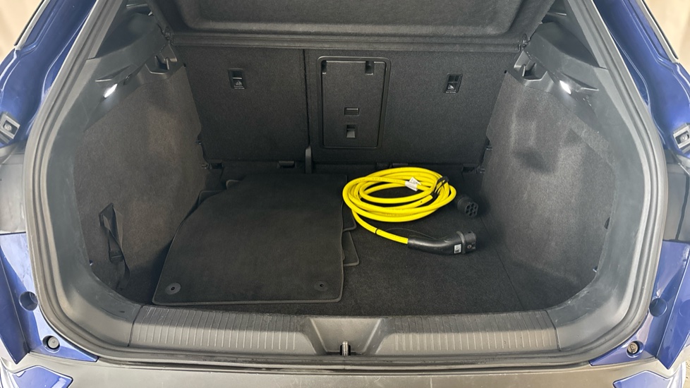 VOLKSWAGEN ID.4 Image 15
