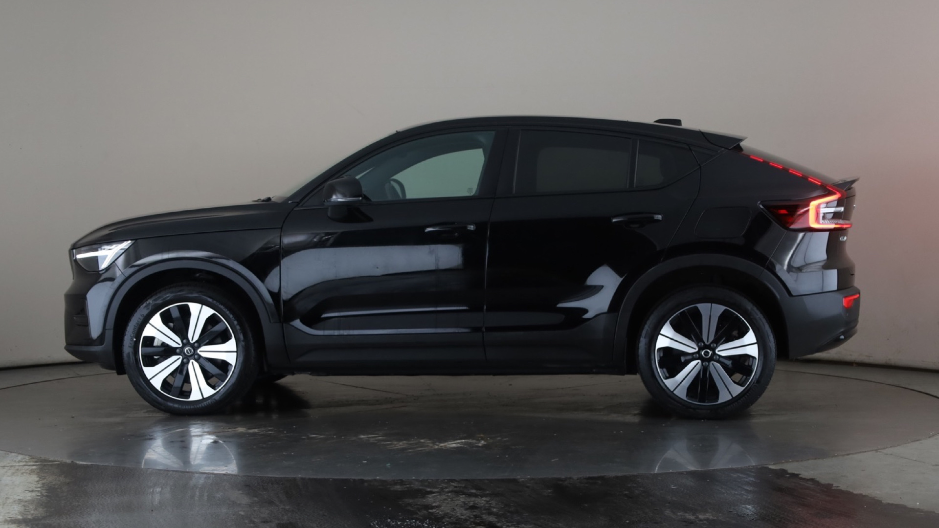 170kW Recharge Core 69kWh 5dr Auto