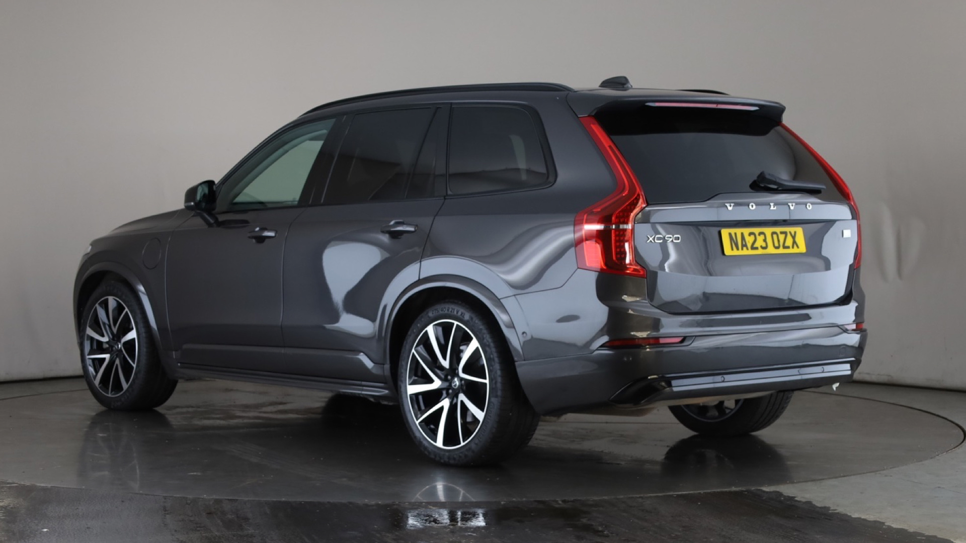 2.0 T8 [455] RC PHEV Ultimate Dark 5dr AWD Gtron