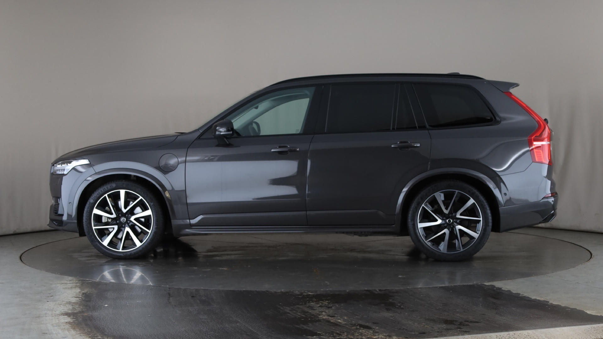 2.0 T8 [455] RC PHEV Ultimate Dark 5dr AWD Gtron