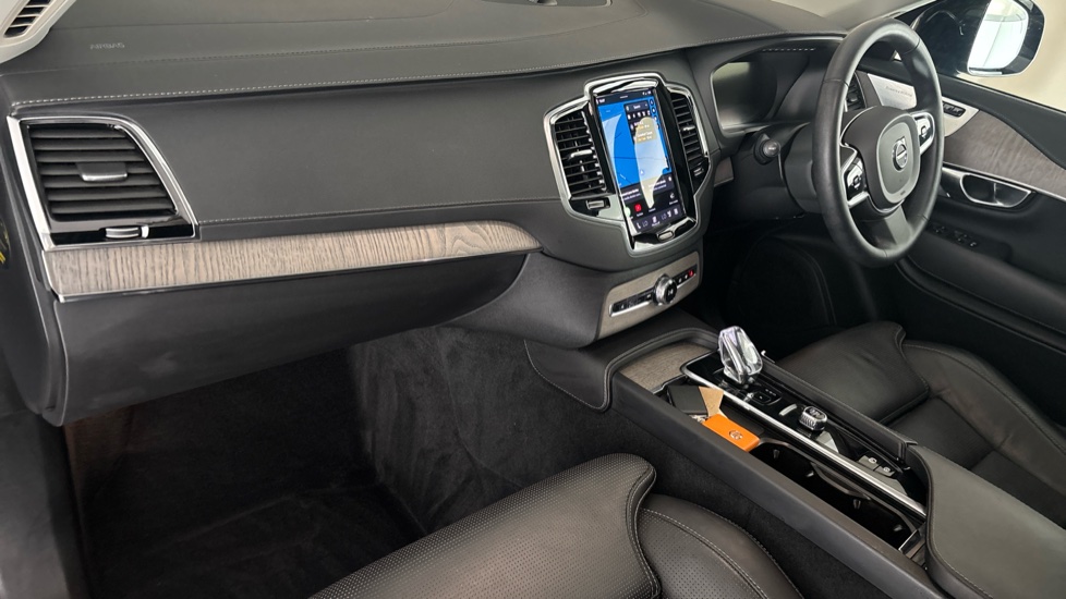 VOLVO XC90 Image 10