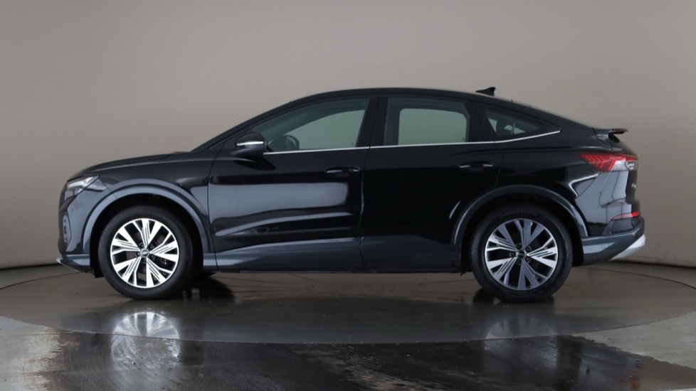 AUDI Q4 Image 2