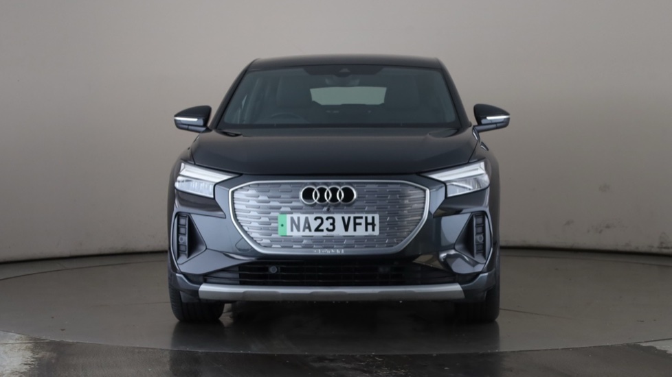 AUDI Q4 Image 8