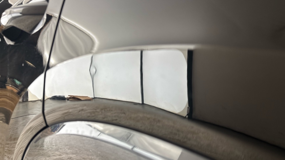 AUDI Q4 Dent