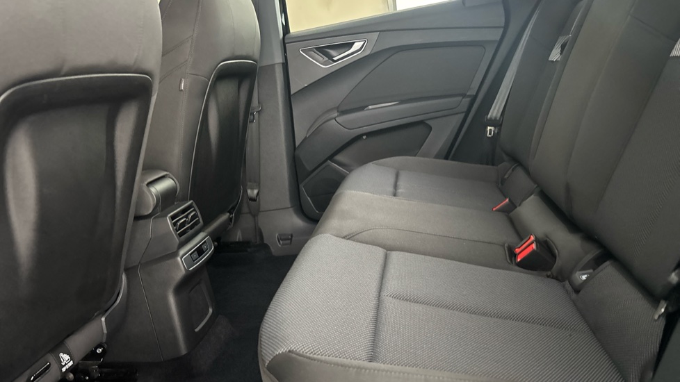 AUDI Q4 Image 14