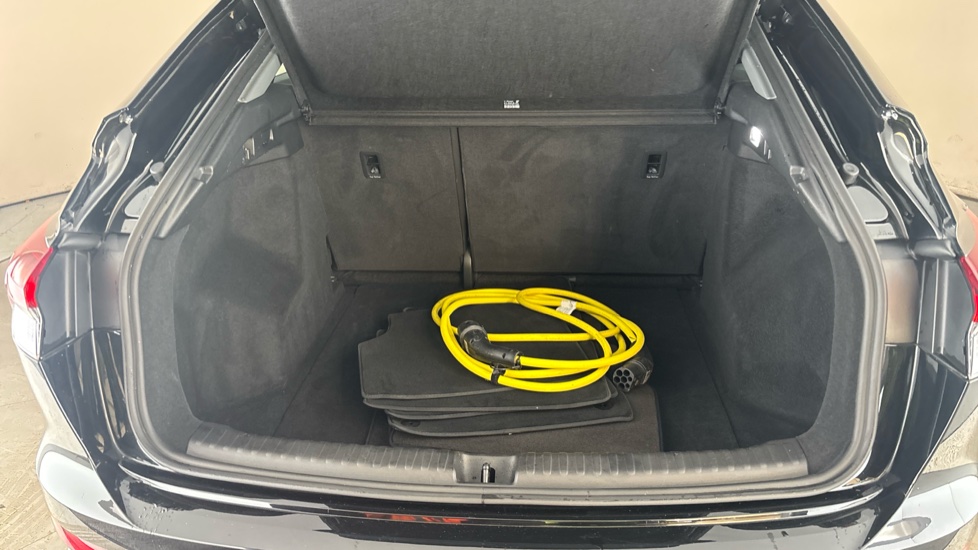AUDI Q4 Image 15