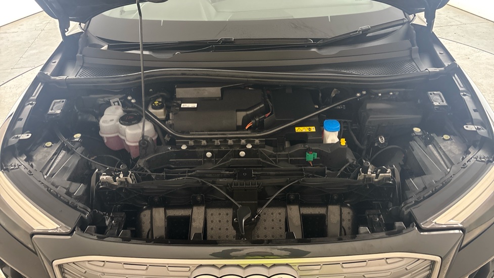 AUDI Q4 Image 16