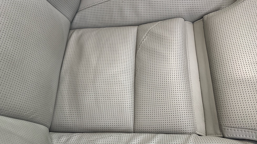 VOLVO XC60 worn and stained