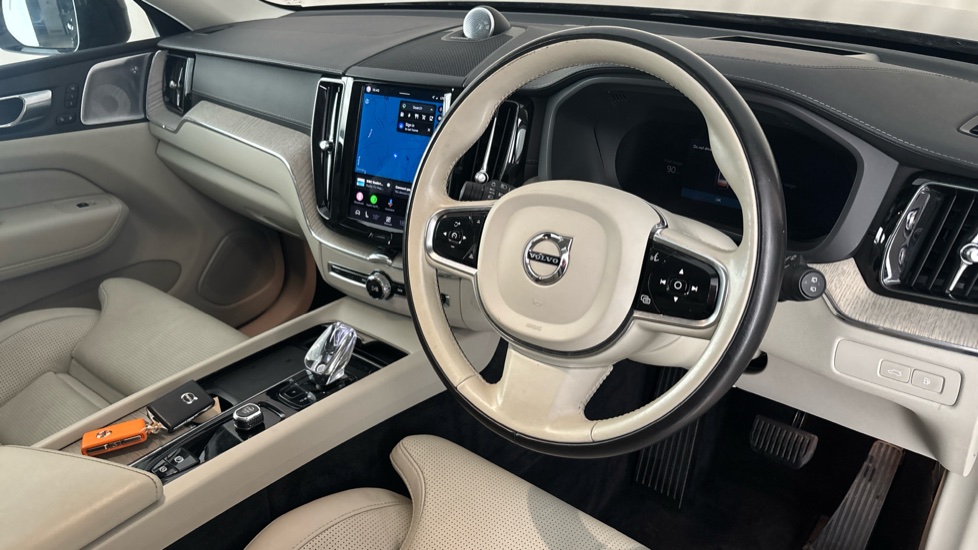 VOLVO XC60 Image 9