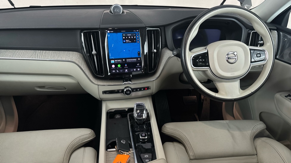 VOLVO XC60 Image 11