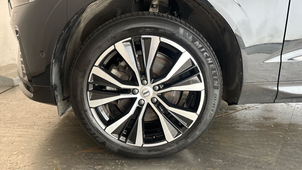 VOLVO XC60 Image 17