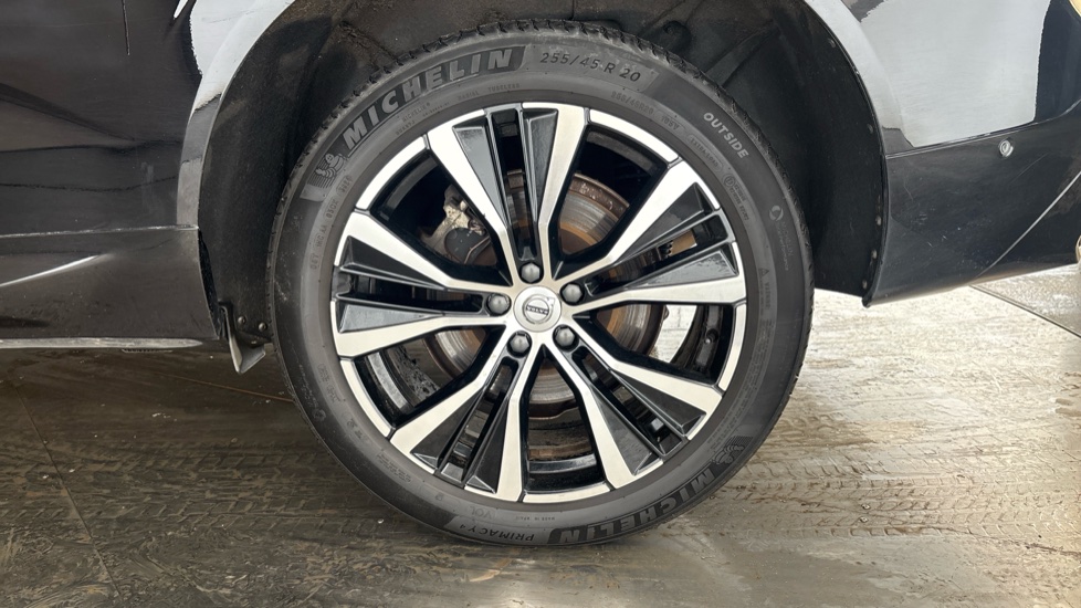 VOLVO XC60 Image 18