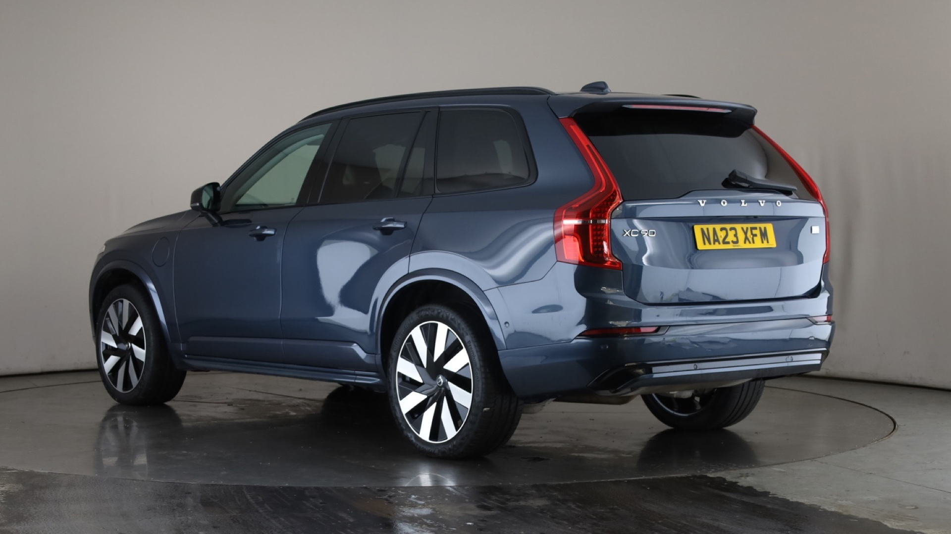 2.0 T8 [455] RC PHEV Ultimate Dark 5dr AWD Gtron