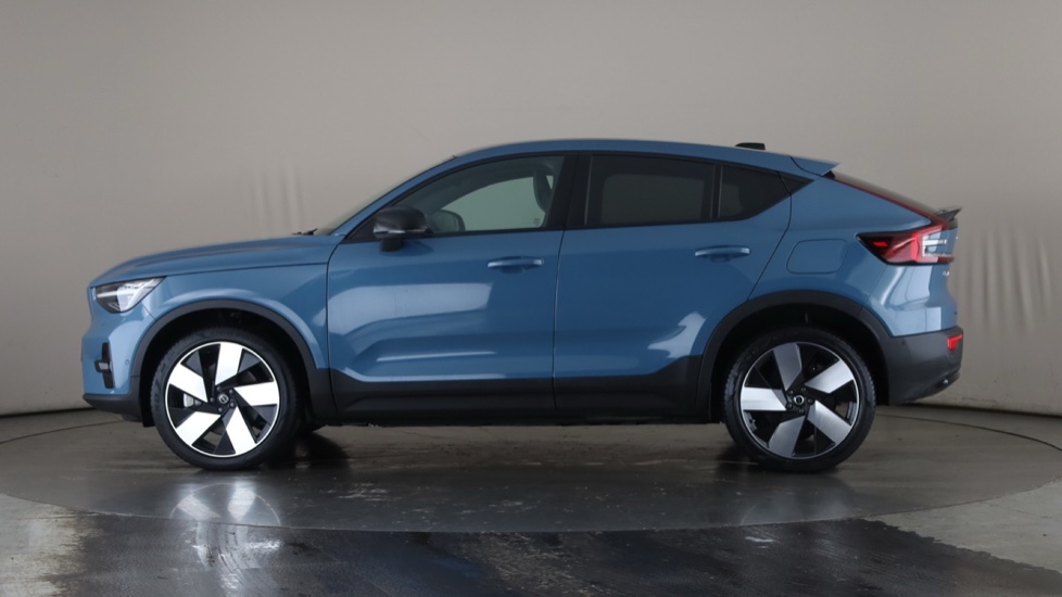 VOLVO C40 Image 2