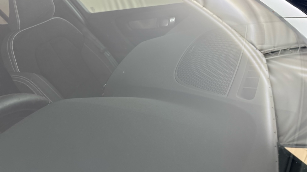 VOLVO C40 chips