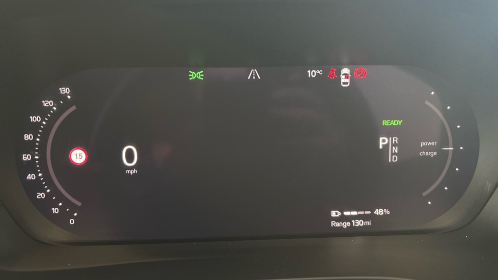 VOLVO C40 Image 13