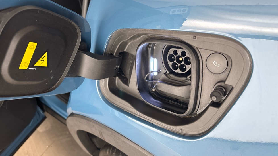 VOLVO C40 Image 21