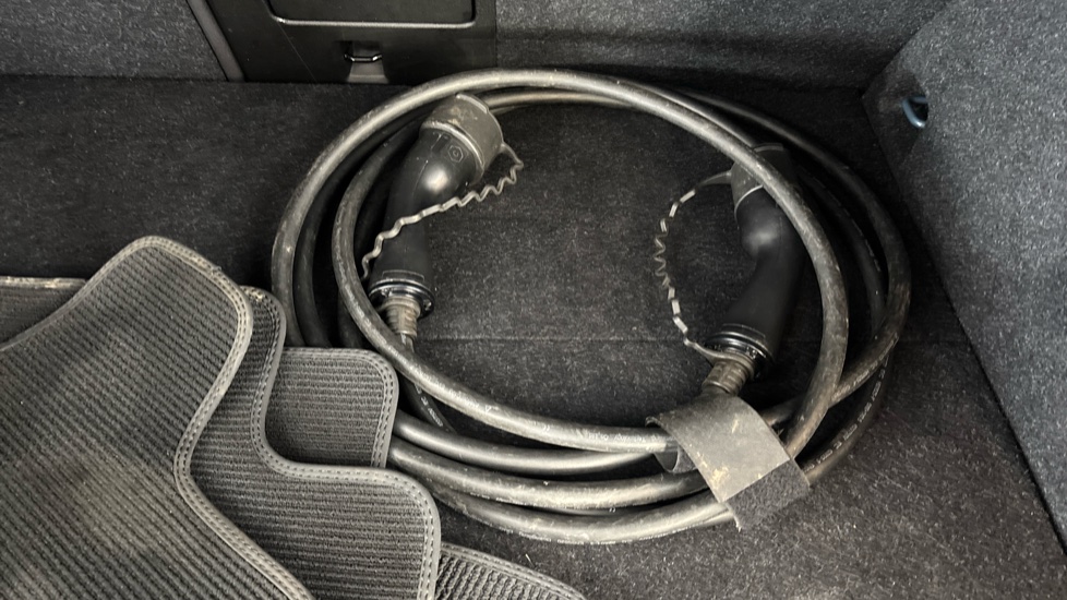 VOLVO C40 Image 22
