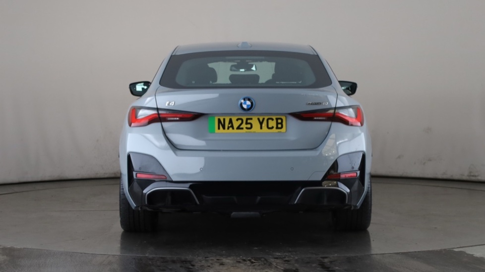 BMW I4 Image 4