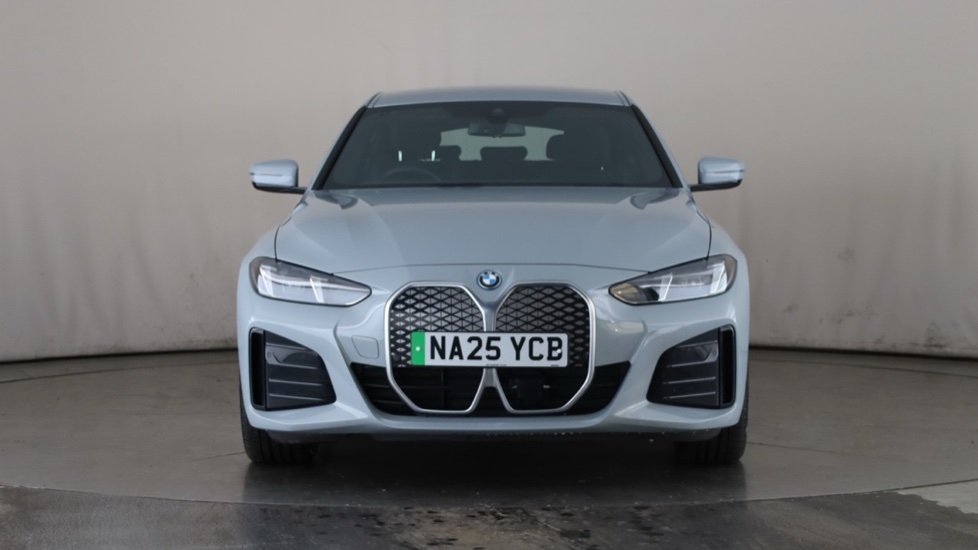 BMW I4 Image 8
