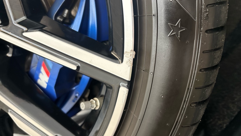 BMW I4 Scuff