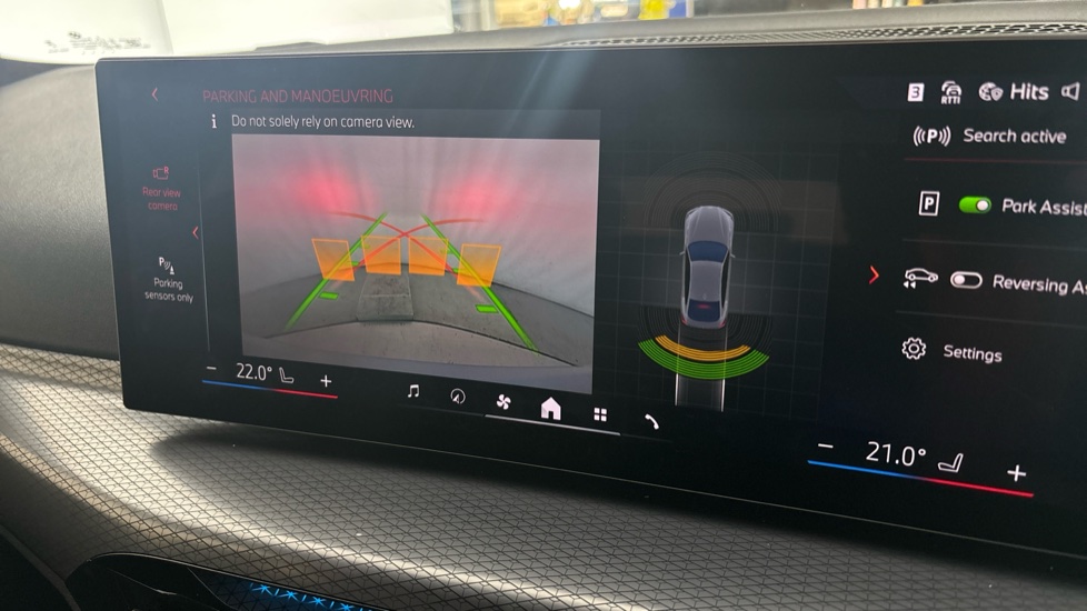 BMW I4 reverse camera