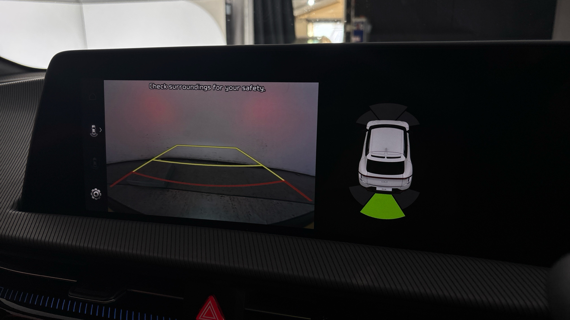 4020809 166kW GT Line 77.4kWh 5dr Auto