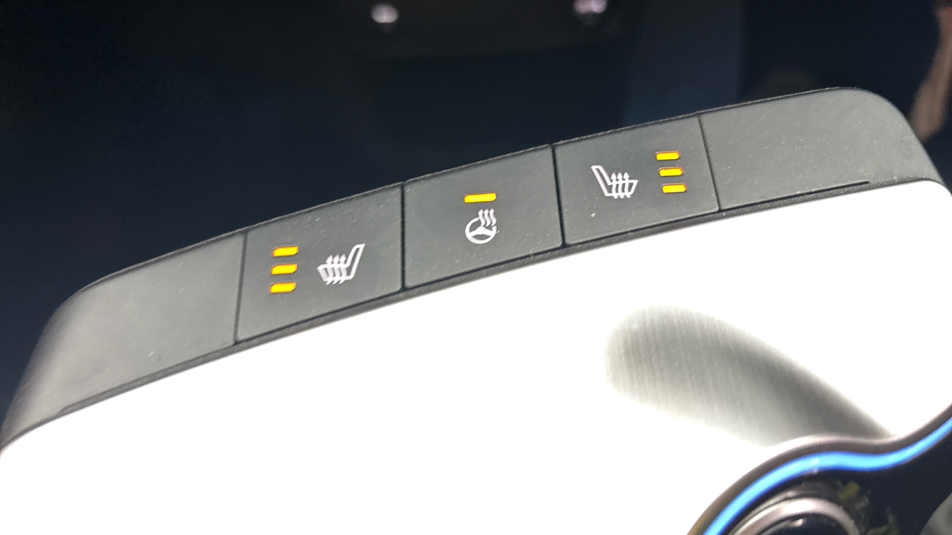 4020809 166kW GT Line 77.4kWh 5dr Auto