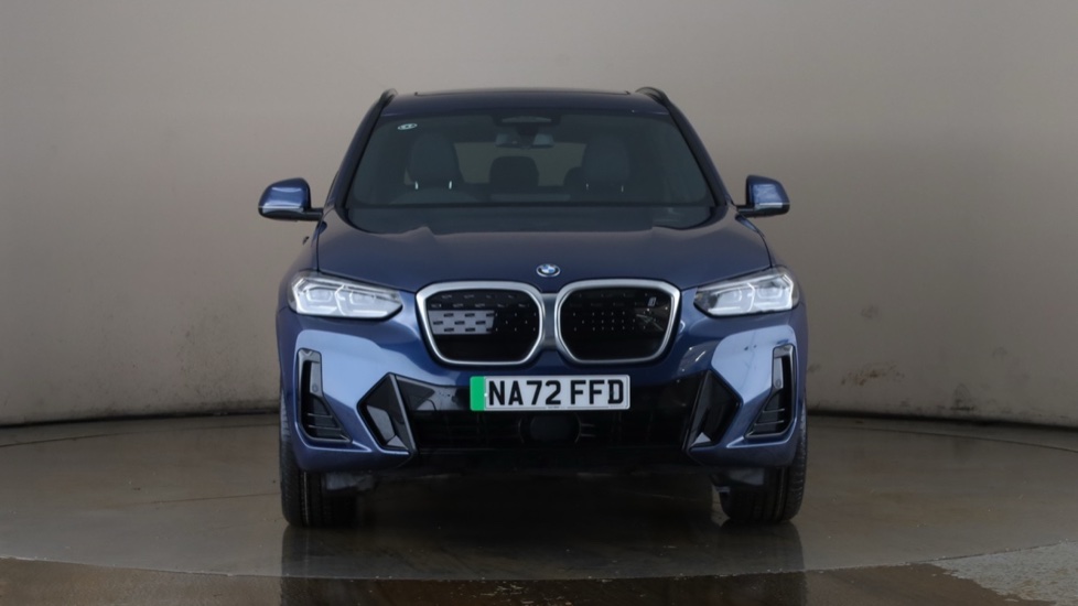 BMW iX3 Image 8
