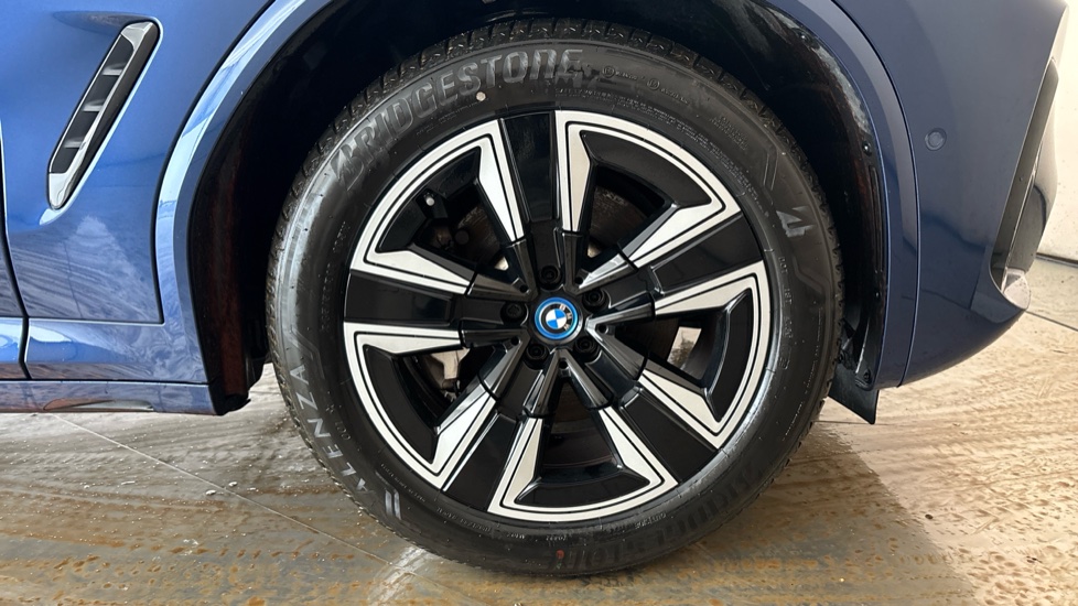 BMW iX3 Image 20