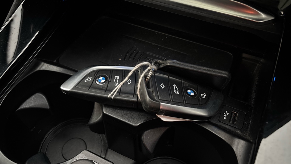 BMW iX3 2 keys available