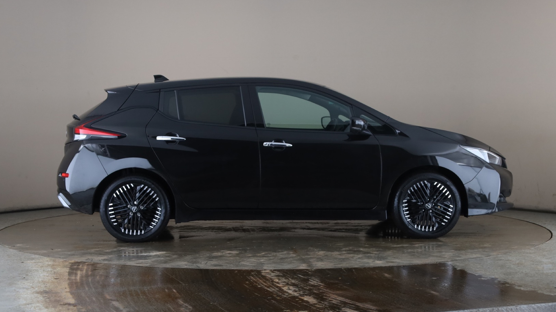 4070984 110kW N-Connecta 39kWh 5dr Auto