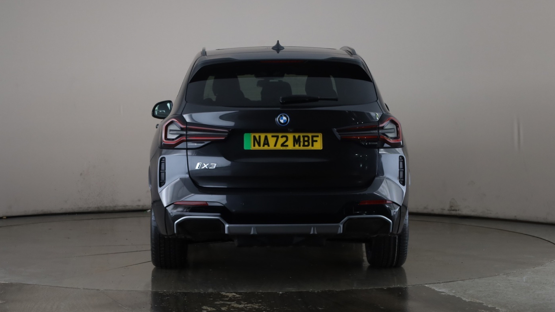 4020860 210kW M Sport 80kWh 5dr Auto