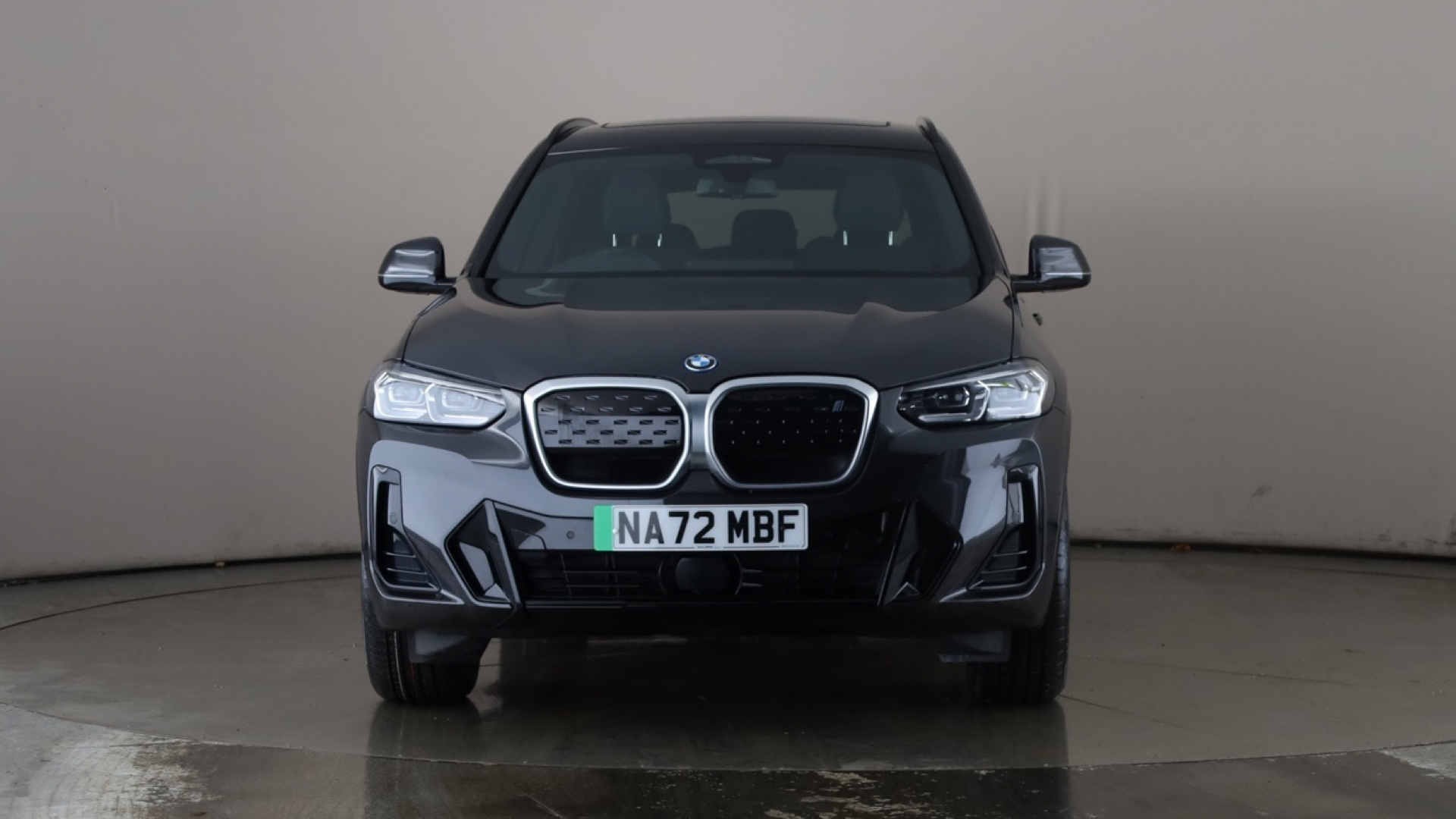 4020860 210kW M Sport 80kWh 5dr Auto