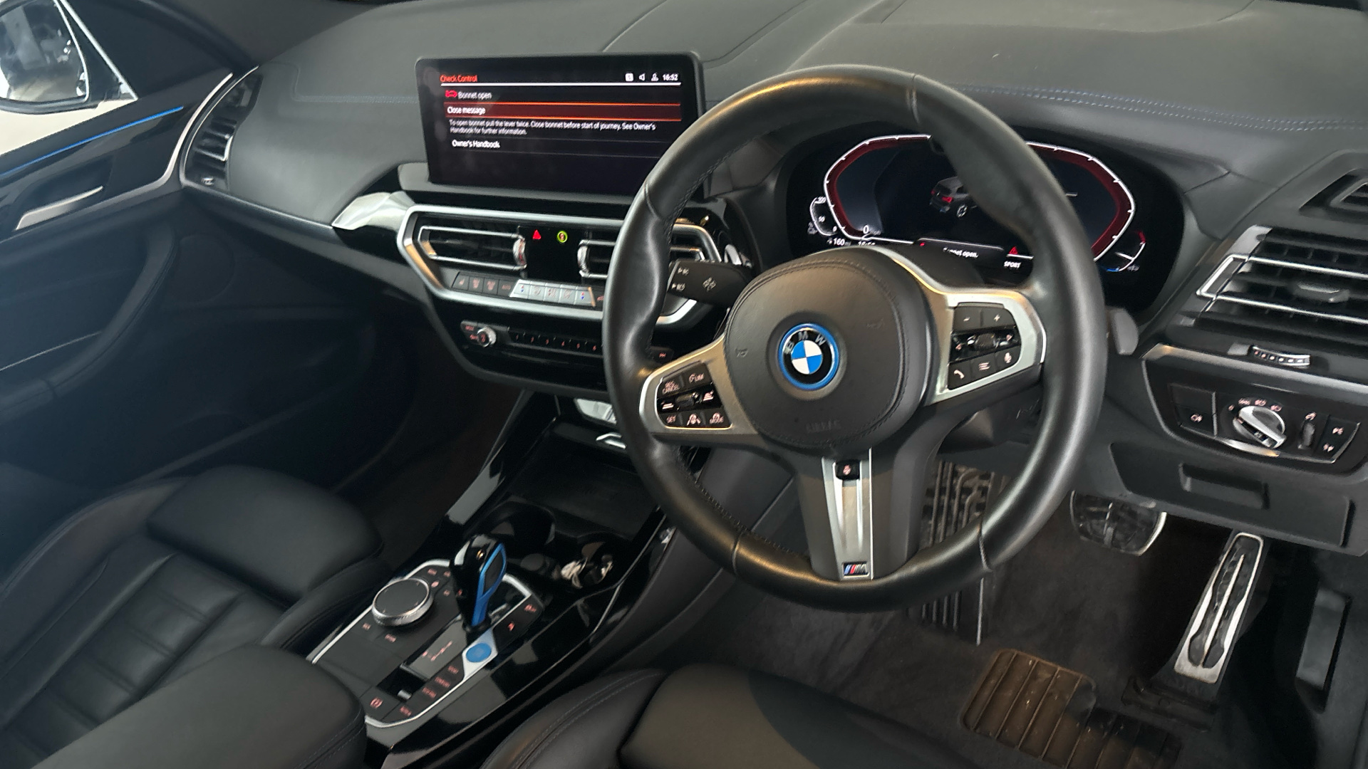 4020860 210kW M Sport 80kWh 5dr Auto